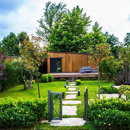 Hotel Pamera Garden