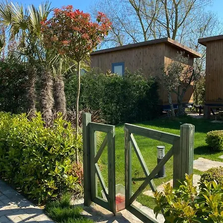 Отель Pamera Garden 5*